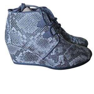 Toms Size 7 Black Gray Multi Faux Snake Kala Wedge Booties